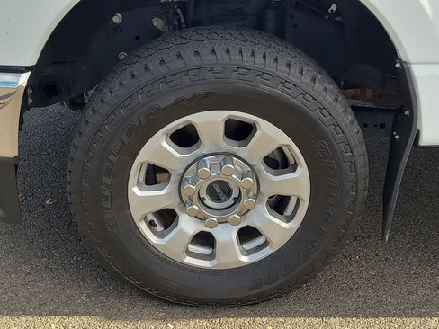 Used 2023 Ford F350 XLT image 16