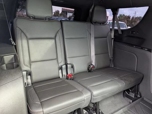 Used 2024 Chevrolet Suburban High Country w/ Max Trailering Package AWD/4WD image 32