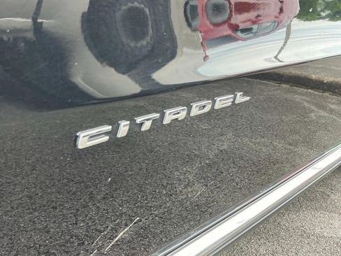 Used 2015 Dodge Durango Citadel w/ Technology Group AWD/4WD image 10