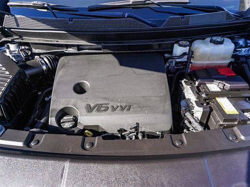 Used 2023 Chevrolet Traverse LT image 25