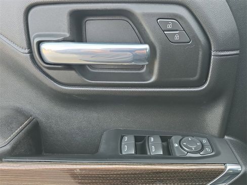 Used 2021 Chevrolet Silverado 1500 RST w/ Z71 Off-Road Package image 24