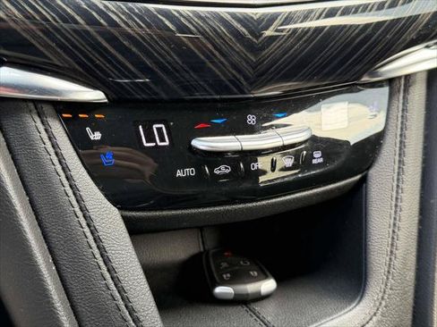 Used 2023 Cadillac XT6 Premium Luxury w/ LPO, Floor Liner Package AWD/4WD image 32
