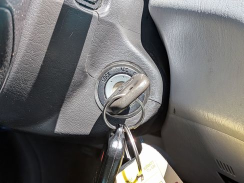 Used 2007 Toyota Highlander 2WD w/ 3rd Row image 22