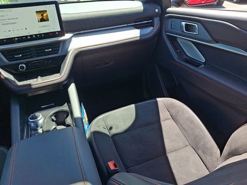 Certified 2025 Ford Explorer ST AWD/4WD image 19