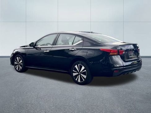 Used 2022 Nissan Altima 2.5 SV image 10