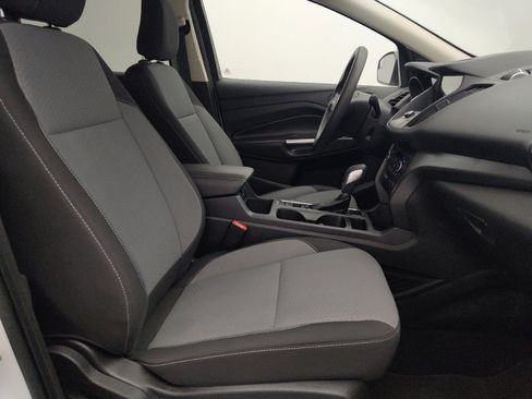 Used 2019 Ford Escape SE FWD image 21