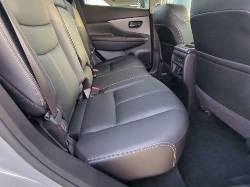 Used 2023 Nissan Murano SV image 19