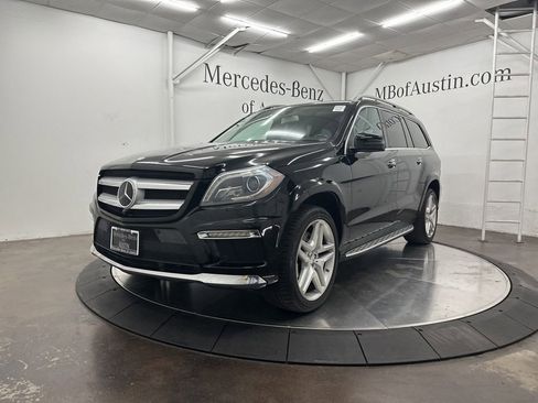 Certified 2016 Mercedes-Benz GL 550 4MATIC image 3