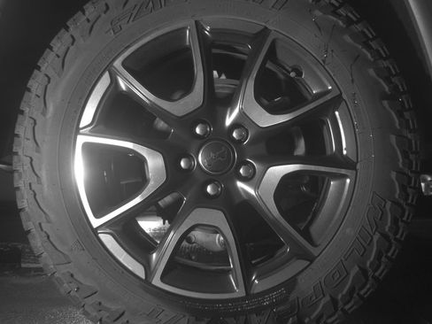 Used 2025 Jeep Compass Trailhawk image 15