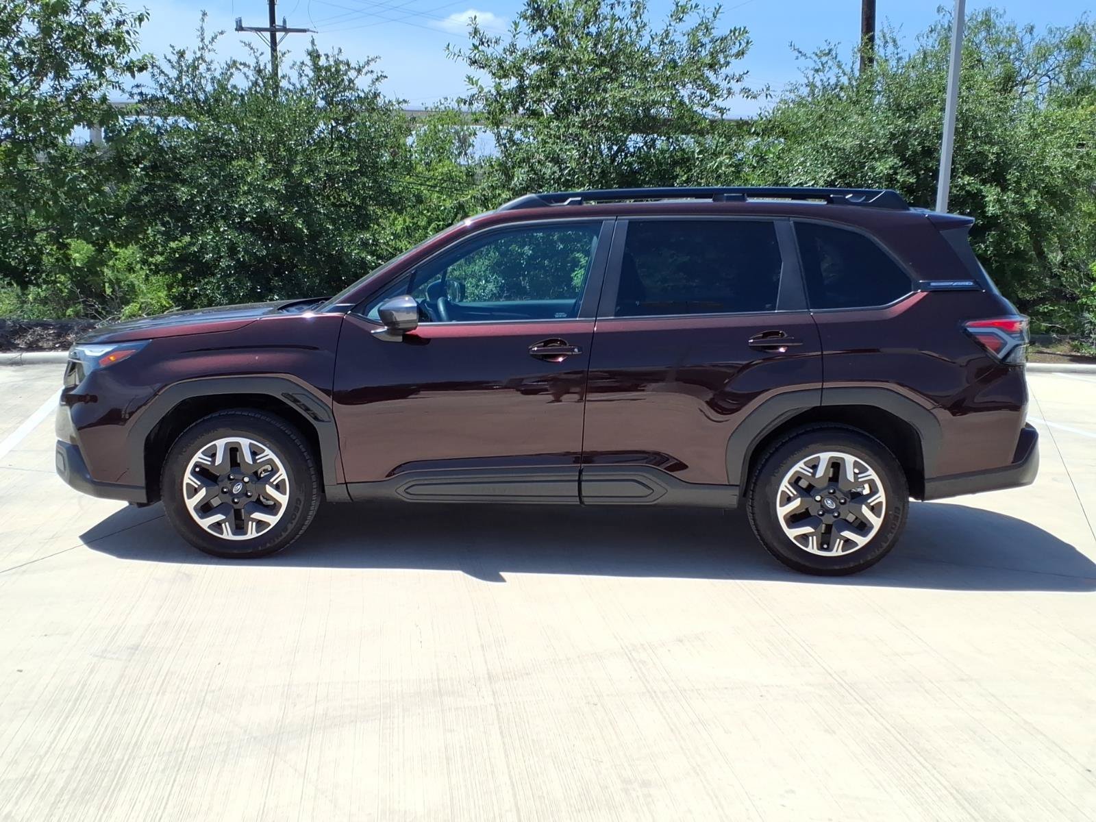 Used 2026 Subaru Forester Premium AWD/4WD image 6