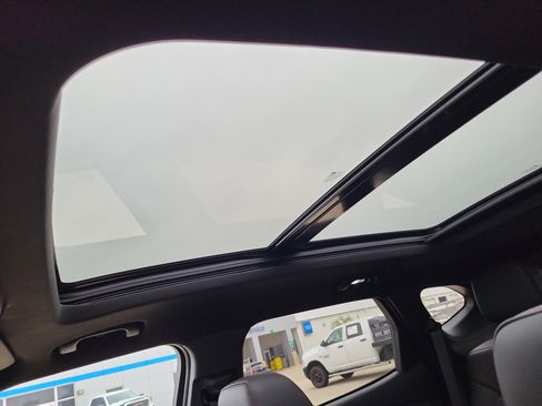 Used 2023 Chevrolet Blazer RS w/ Driver Confidence II Package image 26