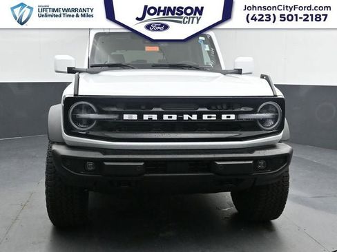 New 2026 Ford Bronco Outer Banks w/ Sasquatch Package image 4