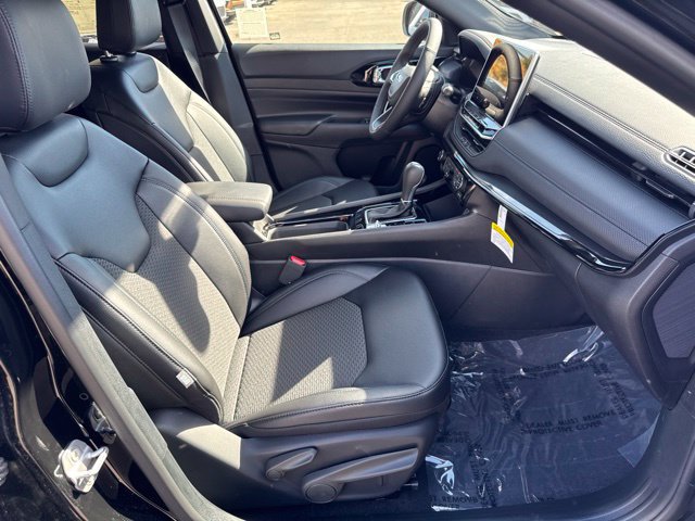 New 2026 Jeep Compass Latitude AWD/4WD image 25