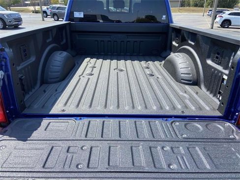 New 2026 Ford F250 Lariat w/ Black Appearance Package image 27