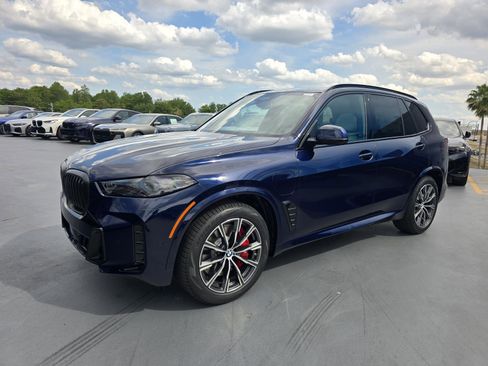 New 2026 BMW X5 xDrive50e w/ M Sport Package AWD/4WD image 4