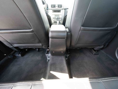 Used 2010 Ford Fusion SEL image 21