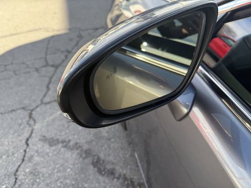 Used 2015 Lexus ES 350 w/ Luxury Package image 11