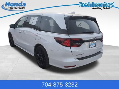 Used 2024 Honda Odyssey Sport image 5