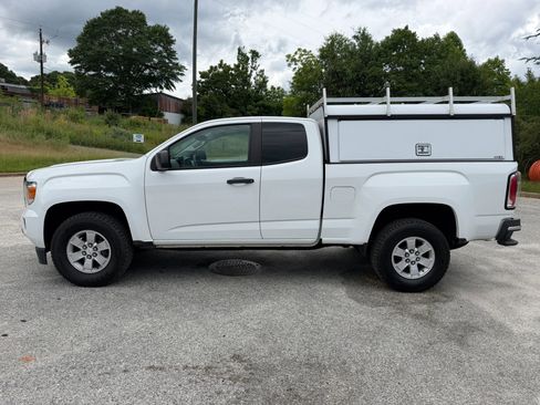 Used 2018 GMC Canyon W/T w/ Convenience Package RWD image 2