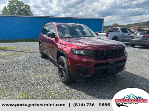 Used 2023 Jeep Grand Cherokee L Laredo AWD/4WD image 8
