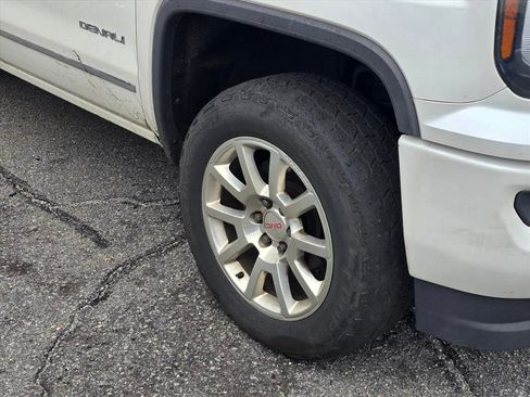 Used 2018 GMC Sierra 1500 Denali AWD/4WD image 17