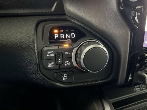 New 2026 RAM 1500 Big Horn AWD/4WD image 17