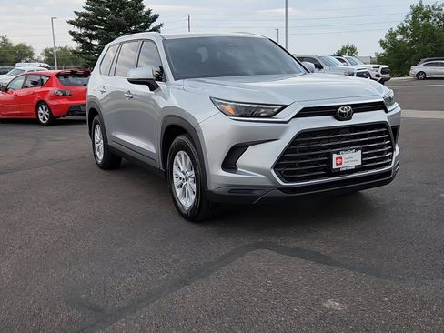 Certified 2025 Toyota Grand Highlander AWD Hybrid image 4