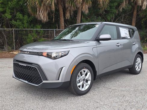 New 2025 Kia Soul LX image 4