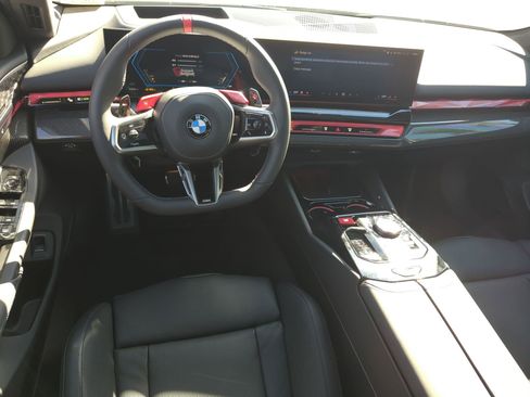 New 2026 BMW M5 w/ Executive Package image 29