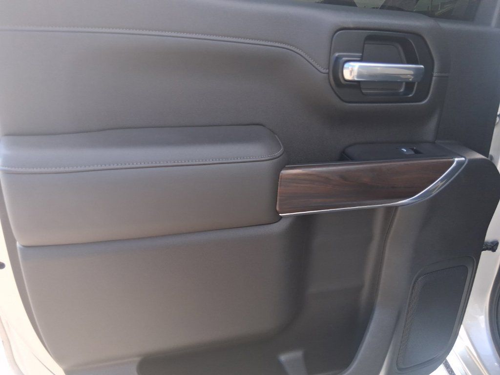 Used 2019 GMC Sierra 1500 SLT w/ SLT Premium Package AWD/4WD image 15
