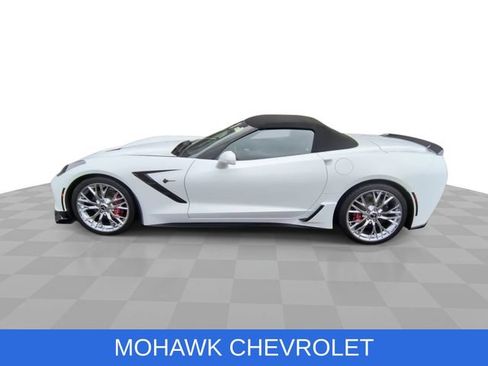 Used 2016 Chevrolet Corvette Stingray Convertible w/ 3LT Preferred Equipment Group RWD image 5