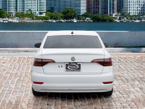 Used 2019 Volkswagen Jetta R-Line image 6