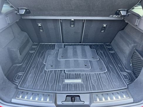 Used 2023 Land Rover Range Rover Evoque R-Dynamic SE AWD/4WD image 25