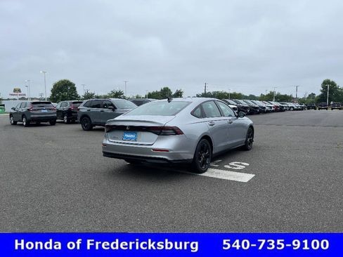 Certified 2025 Honda Accord SE image 15