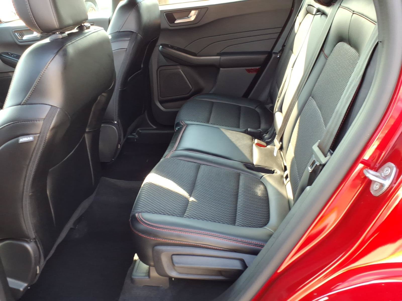 Used 2024 Ford Escape ST-Line AWD/4WD image 13