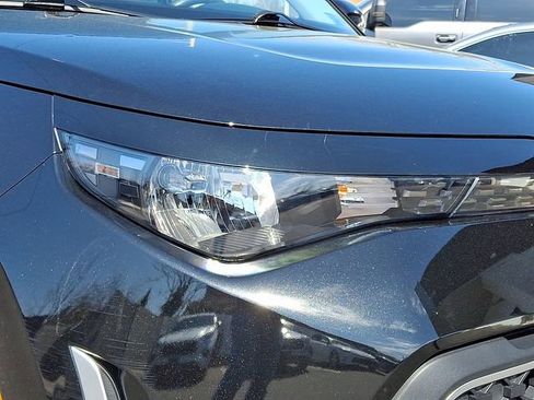 Used 2025 Kia Soul LX w/ LX Technology Package image 9