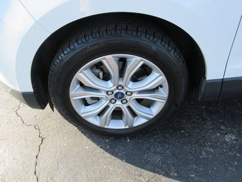 Used 2022 Ford Edge Titanium AWD/4WD image 15