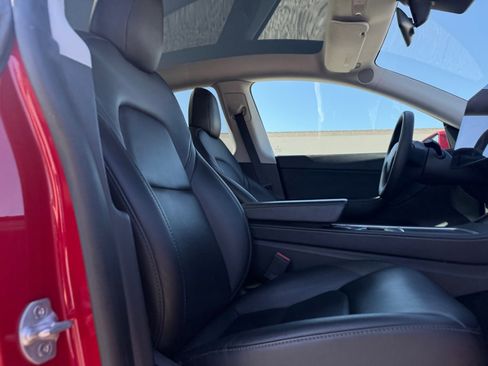 Used 2021 Tesla Model Y Long Range AWD/4WD image 20