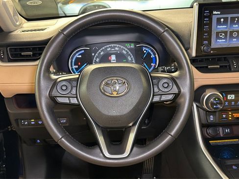 Used 2019 Toyota RAV4 Limited image 20