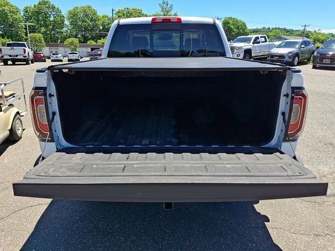 Used 2018 GMC Sierra 1500 SLT AWD/4WD image 32
