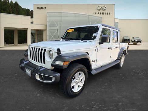 Used 2023 Jeep Gladiator Sport AWD/4WD image 1