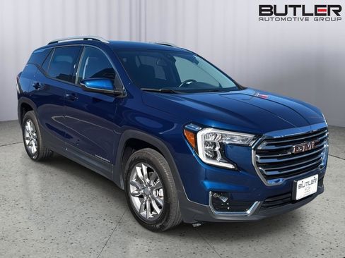 Certified 2023 GMC Terrain SLT image 6