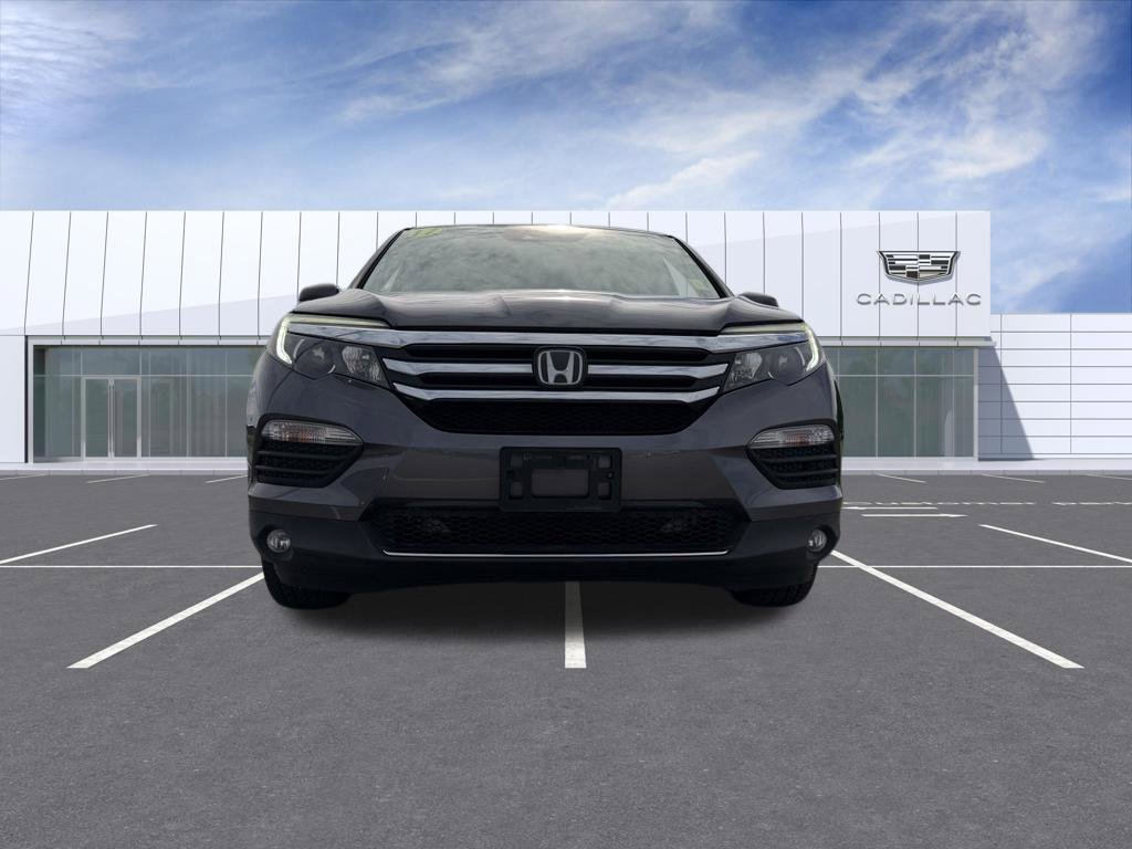 Used 2017 Honda Pilot Touring image 7