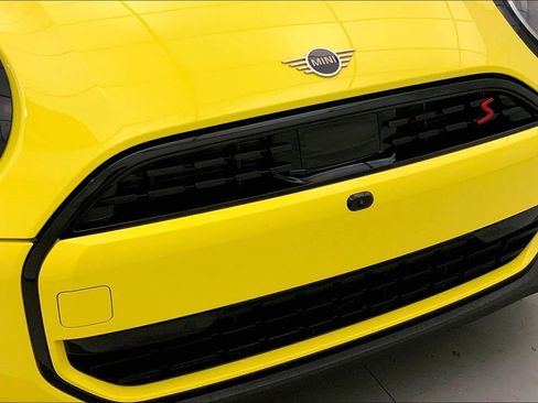 Certified 2025 MINI Cooper S image 29