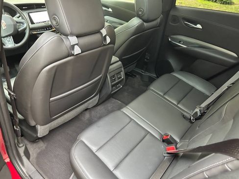 Used 2019 Cadillac XT4 Premium Luxury AWD/4WD image 36
