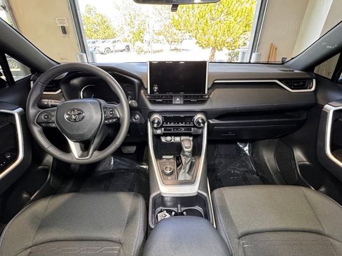 Certified 2025 Toyota RAV4 SE AWD/4WD image 21