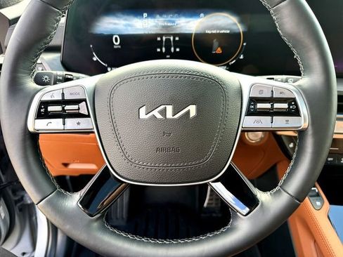 Used 2025 Kia Telluride SX Prestige X-Pro image 11