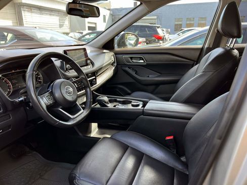 Used 2021 Nissan Rogue SL AWD/4WD image 17