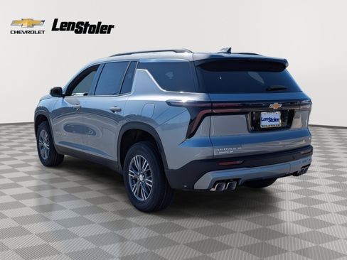 New 2026 Chevrolet Traverse LT image 2