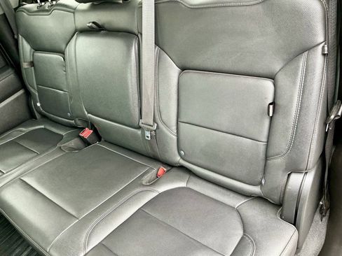 Used 2021 GMC Sierra 1500 SLT image 32